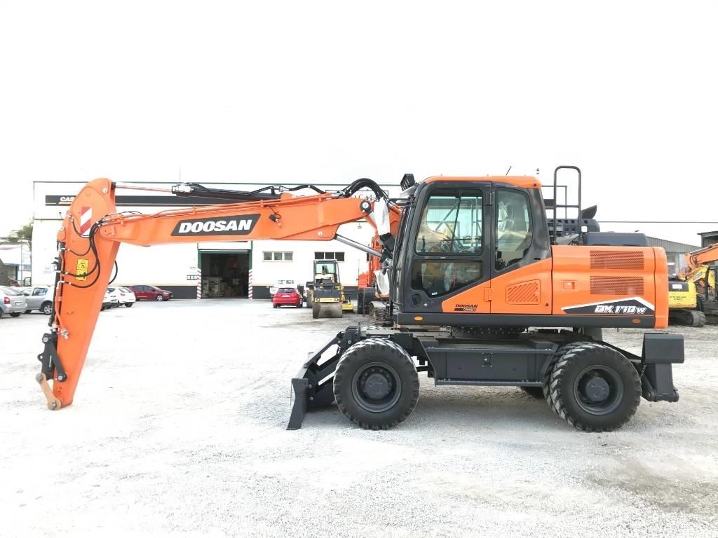 Develon DX 170 W-7 Excavadoras de ruedas