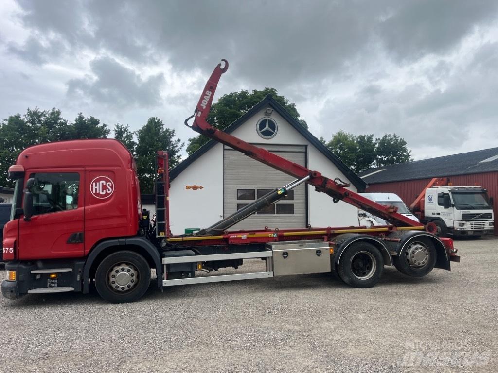 Scania P 320 Camiones polibrazo