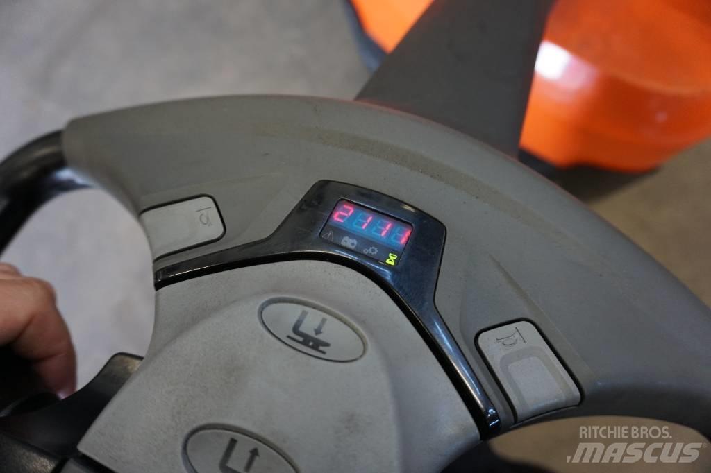 Toyota SWE080L Apiladores eléctricos