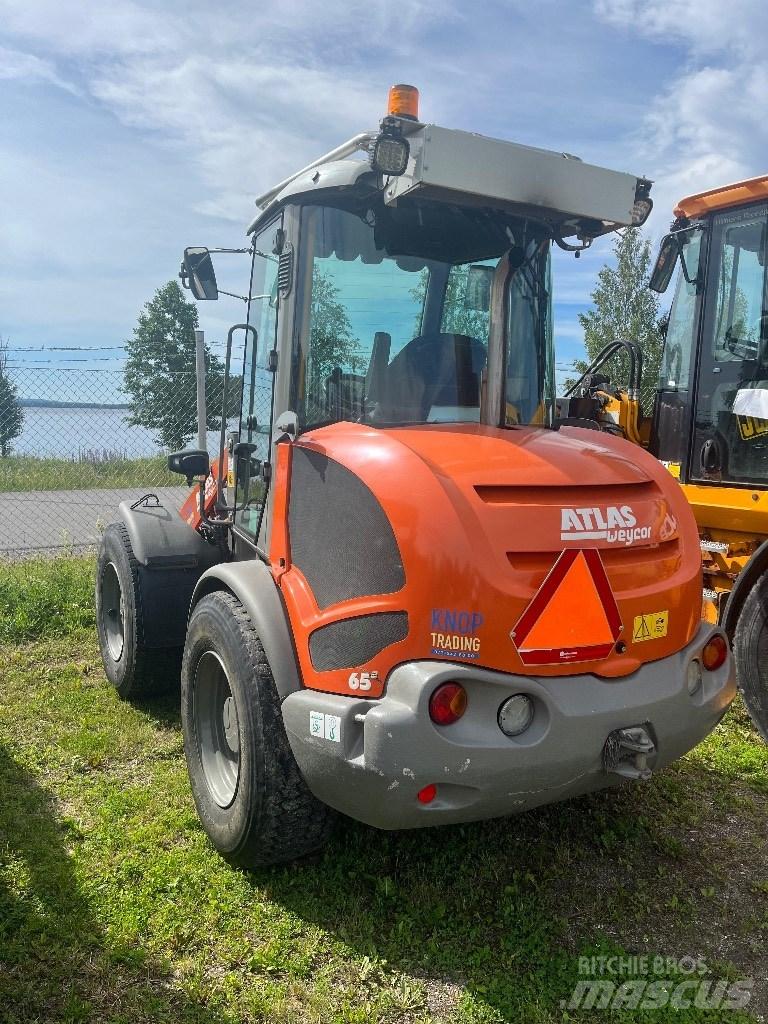 Atlas Weycor AR 65 e Cargadoras sobre ruedas