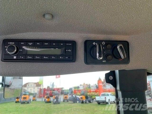 GiANT G5000 Tele Cargadoras sobre ruedas