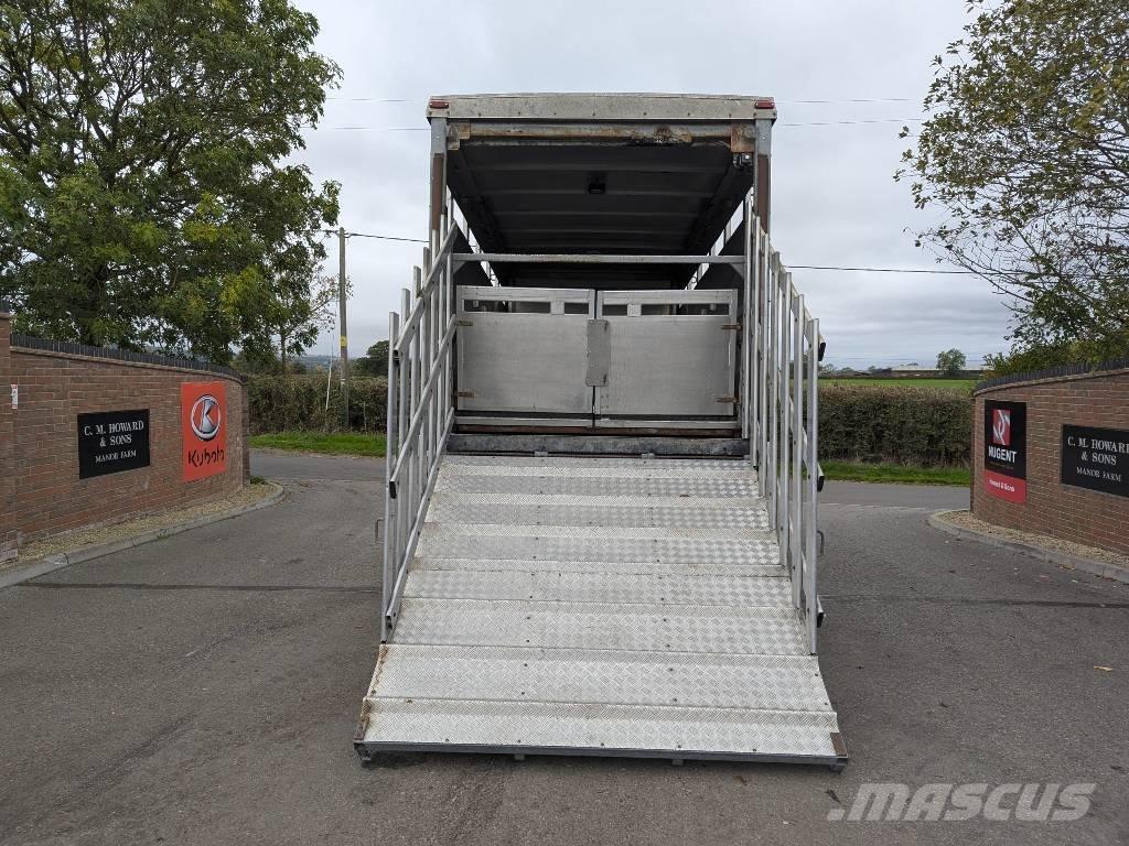 Mercedes-Benz 816 Camiones caja cerrada