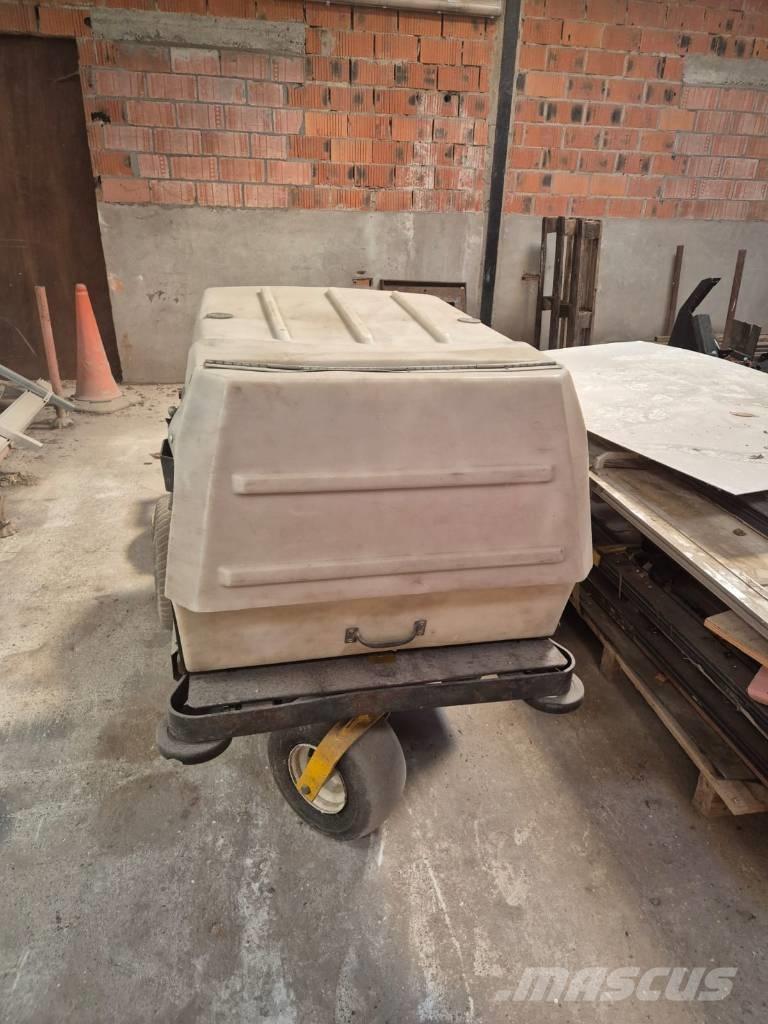 Walker Maaier Segadoras profesionales