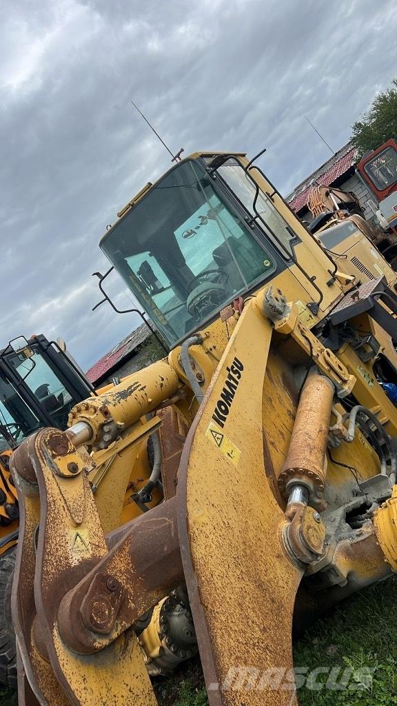 Komatsu WA 470-3H Radiadores