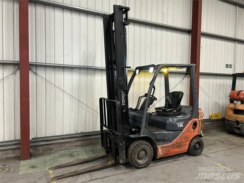 Toyota 02-8FDF15 Carretillas diesel