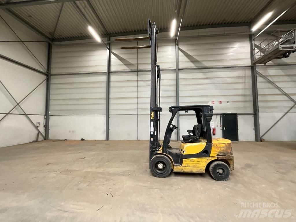 Yale GDP 35 VX Carretillas diesel