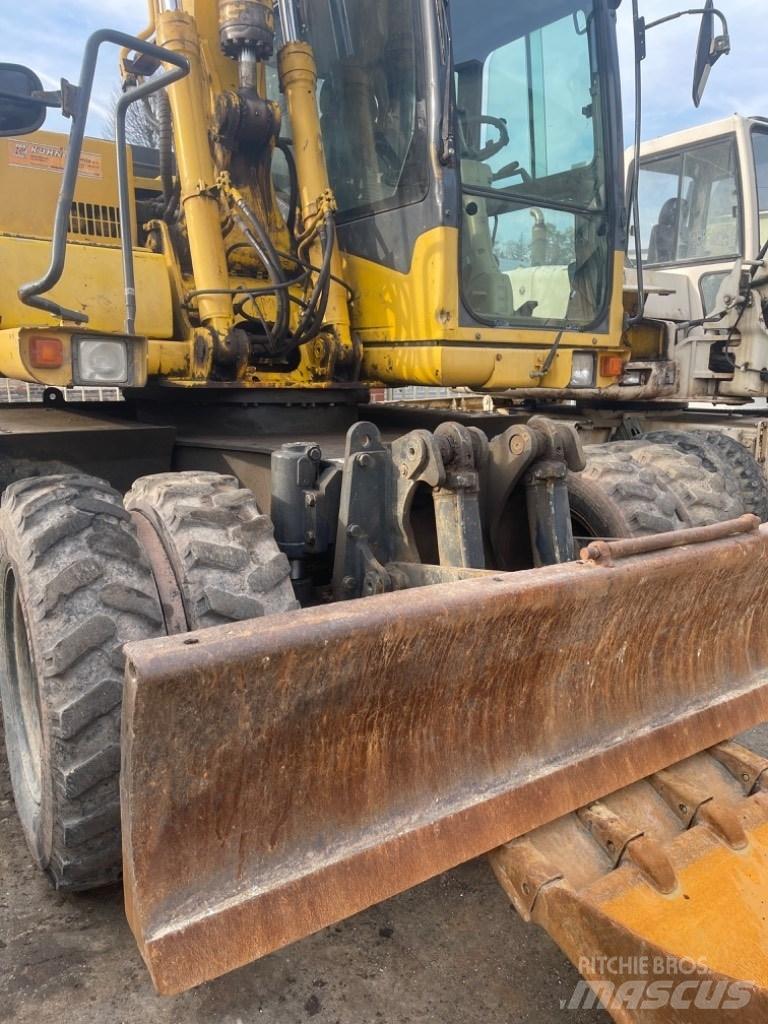 Komatsu PW 130-7K Excavadoras de ruedas