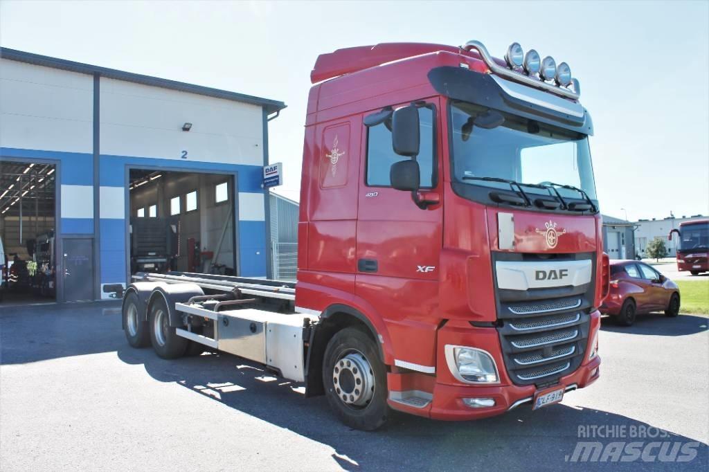 DAF XF 480 FAS 6x2 Camiones portacontenedores