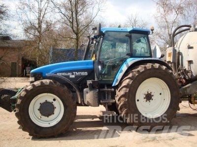 New Holland TM 165 Tractores