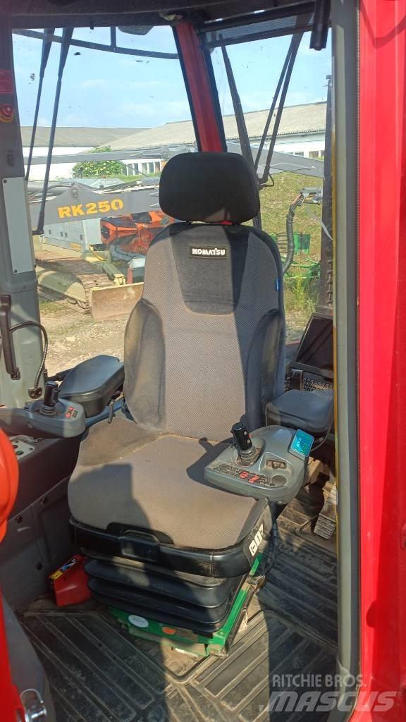 Komatsu 875 Autocargadoras