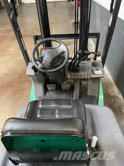 Mitsubishi FG 15 N Carretillas LPG