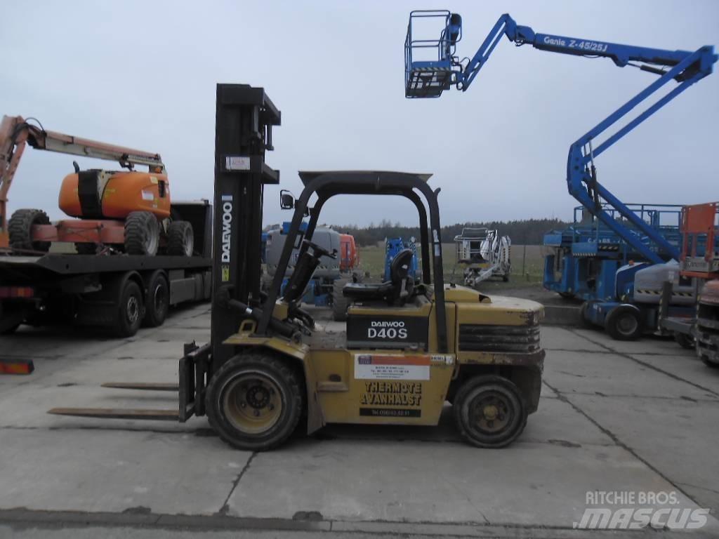 Daewoo Doosan D 40S Carretillas diesel