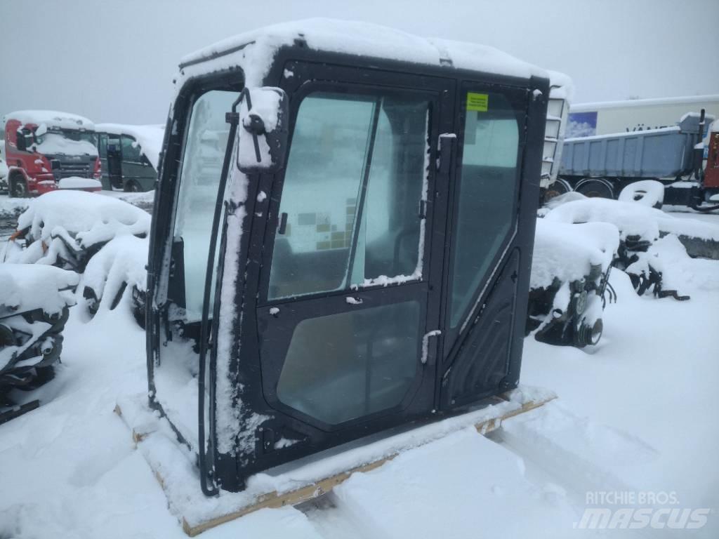 Volvo BM 325FL Cabin Cabinas e interior