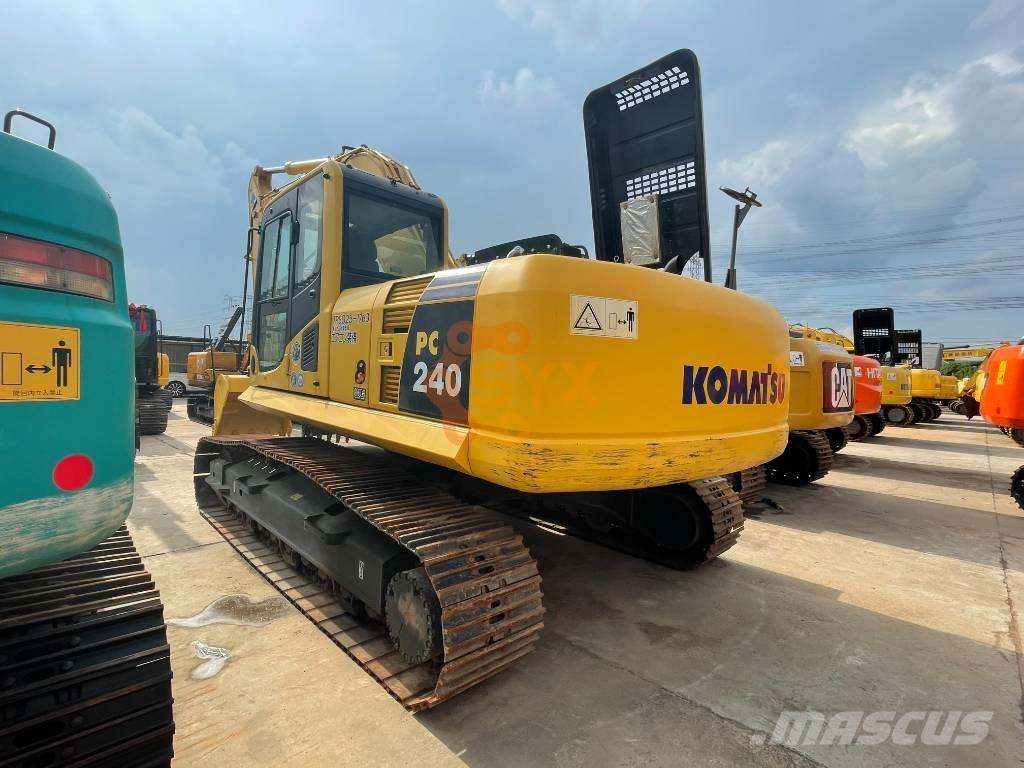 Komatsu PC 240-8 Excavadoras de cadenas