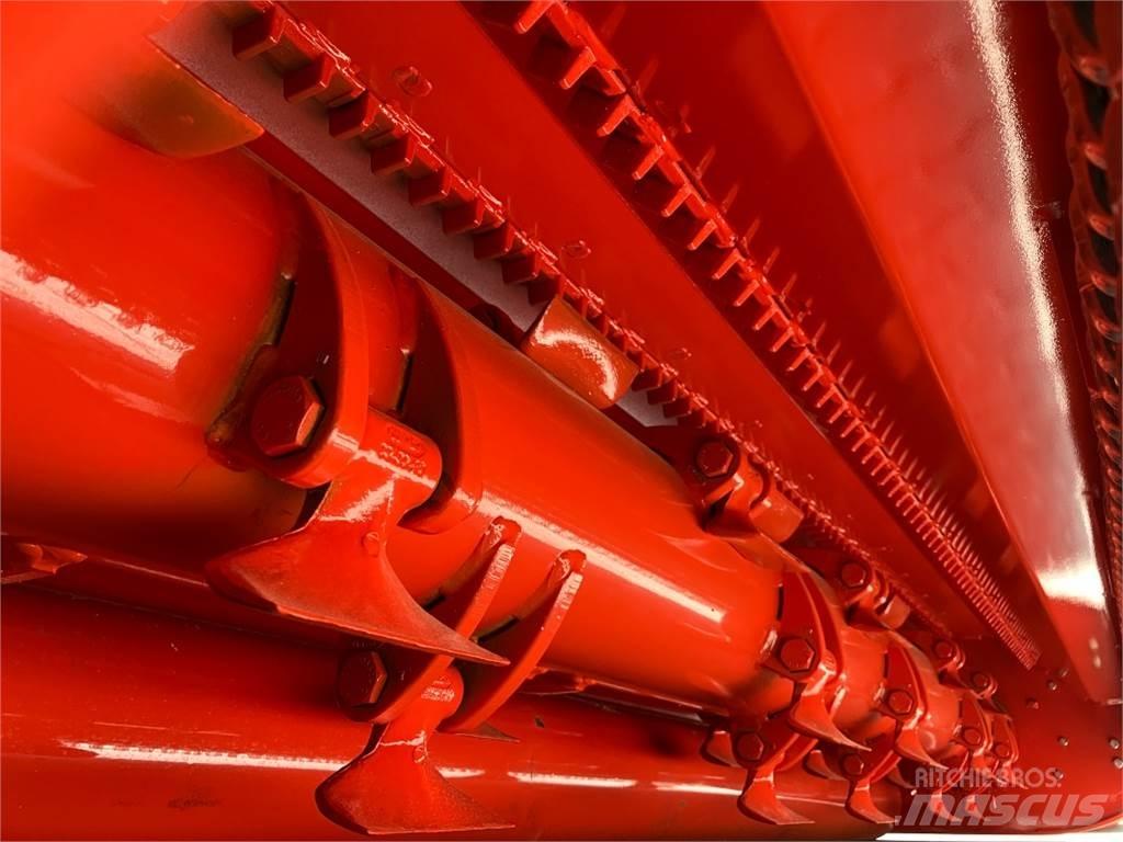 Maschio Delta 830 Otros equipos usados para la recolección de forraje