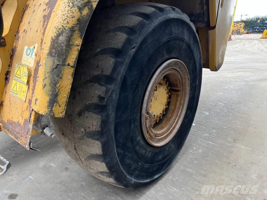 CAT 735 Dúmpers articulados