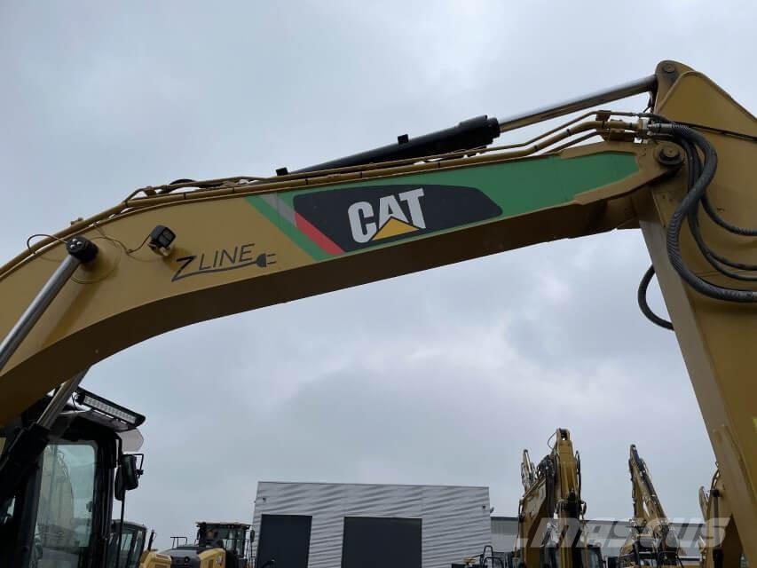 CAT 323F Z-Line Excavadoras de cadenas
