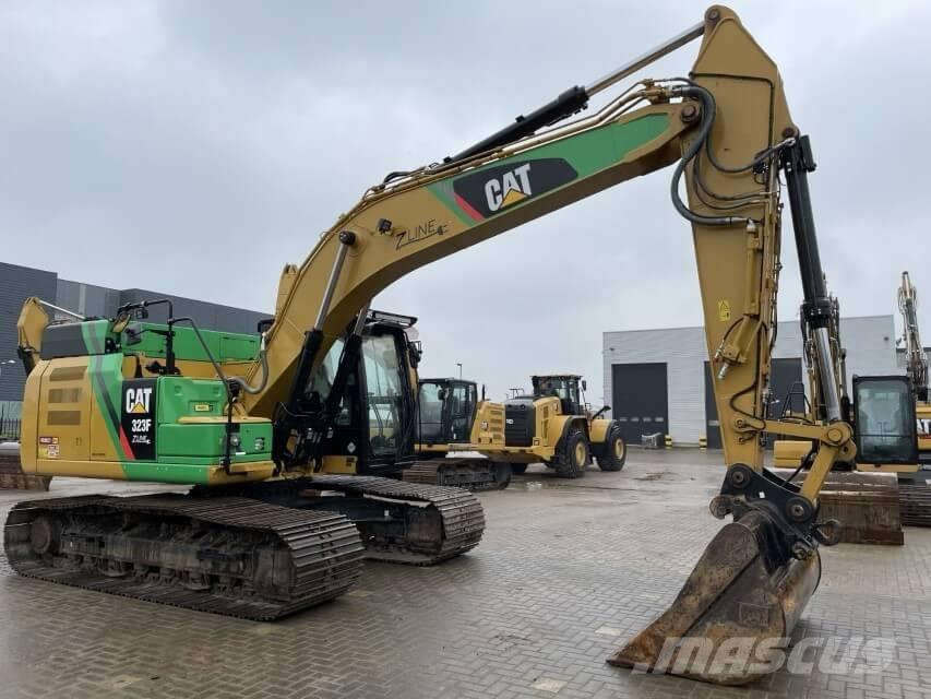 CAT 323F Z-Line Excavadoras de cadenas