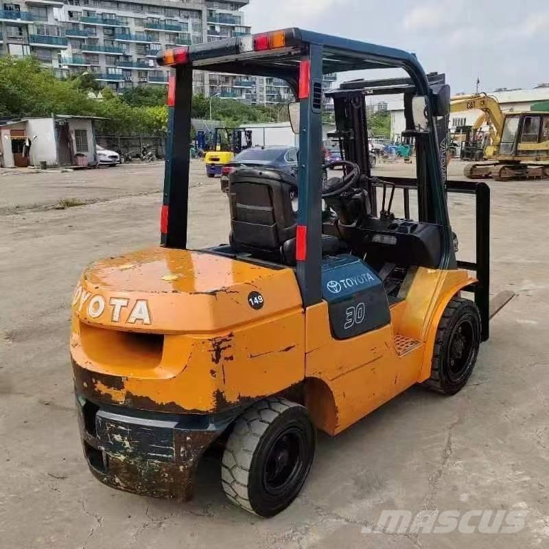 Toyota FD 30 Carretillas diesel