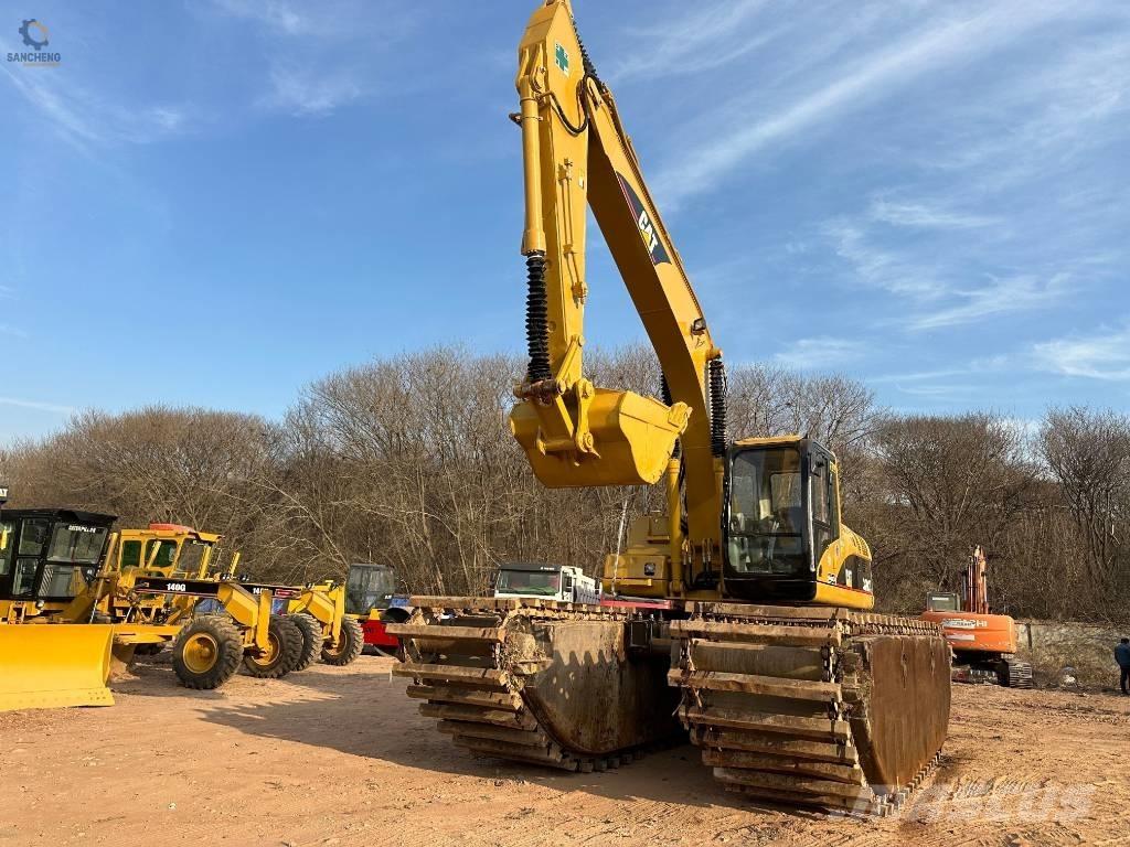 CAT 320 C L Excavadoras anfibio