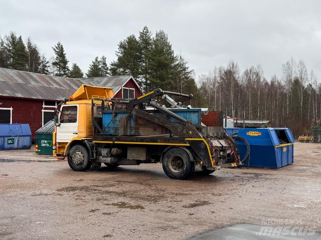Scania P 82 H Camiones portacubetas