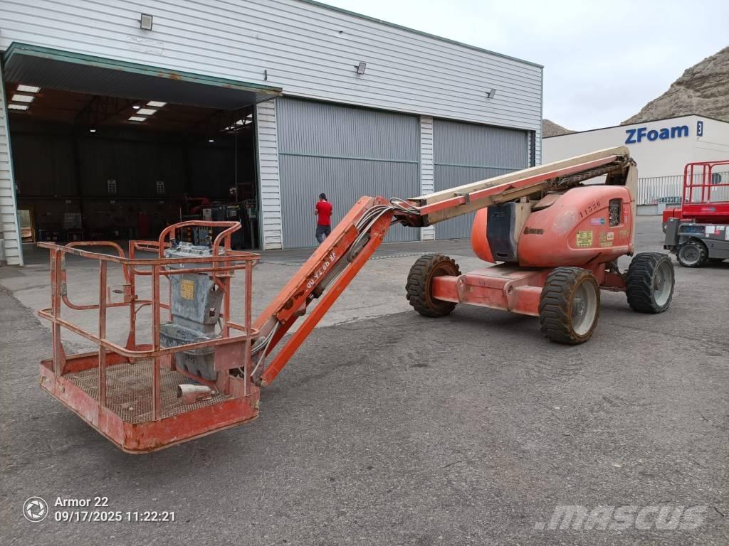 JLG 600 AJ Plataforma de trabajo articulada