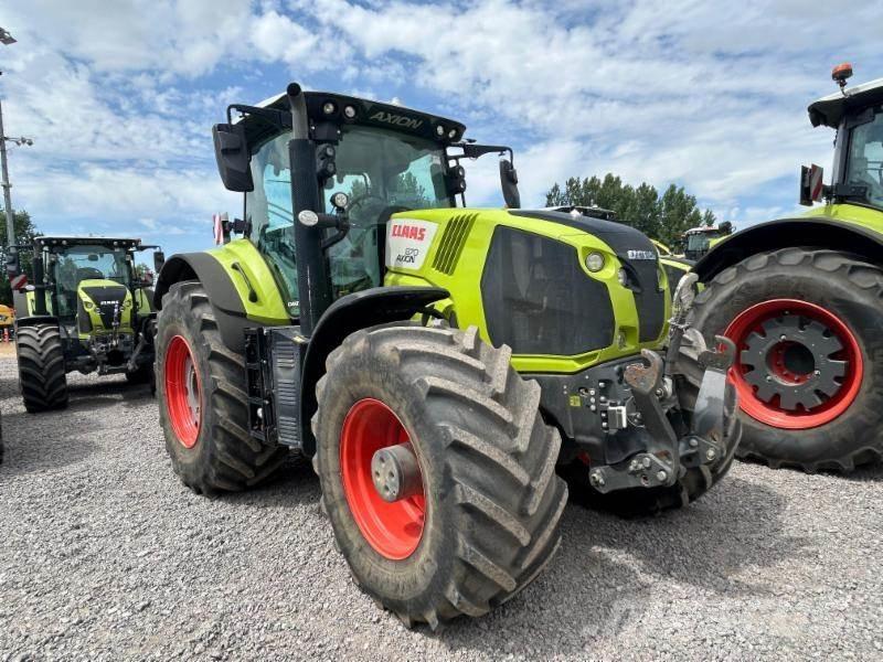 CLAAS AXION 870 Tractores