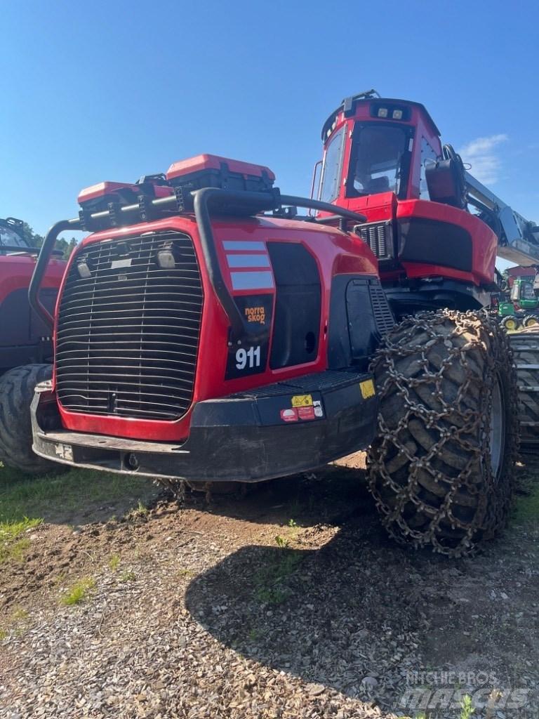 Komatsu 911CX-6 Cosechadoras