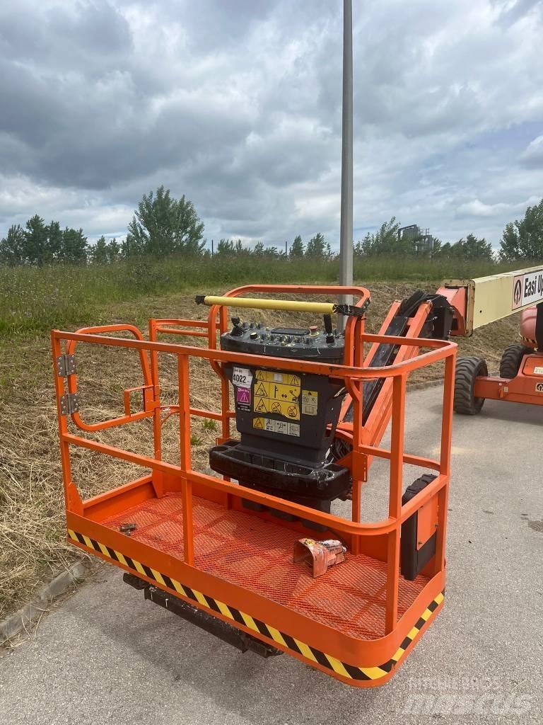JLG M 600 JP Plataforma de trabajo articulada