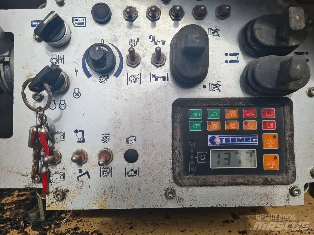 Tesmec 300 Excavadoras de zanjas