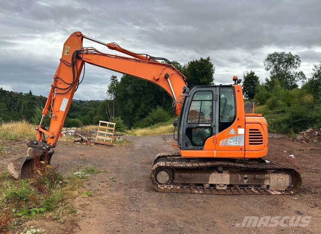 Doosan DX 140 LCR-3 Excavadoras de cadenas