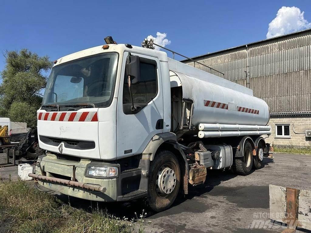Renault 320 Camiones cisterna