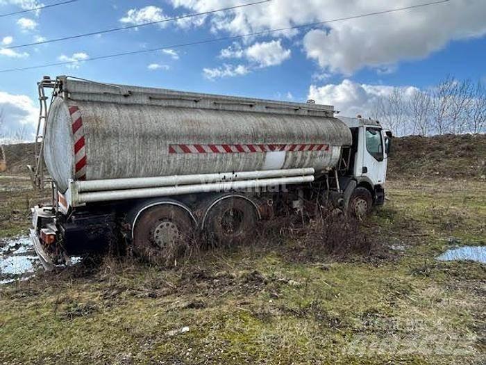 Renault 320 - Camiones cisterna