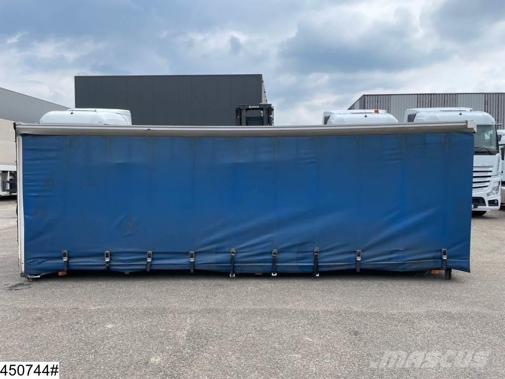  LIBNER Tautliner Transporte - Otros