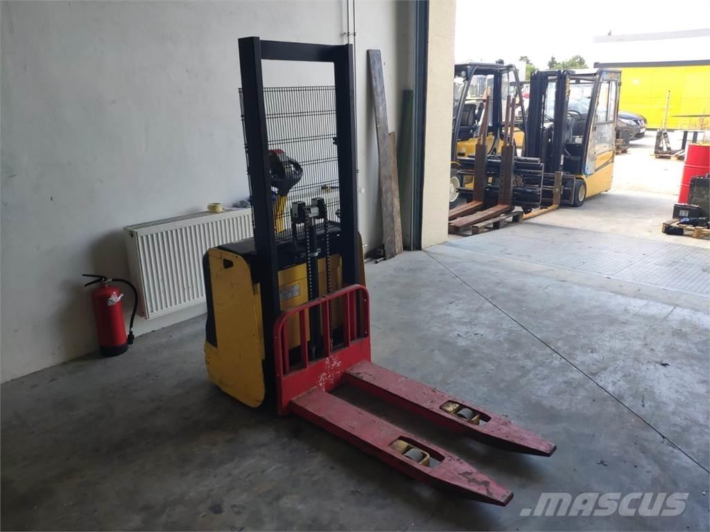 Hyster S1.0E Apiladores eléctricos
