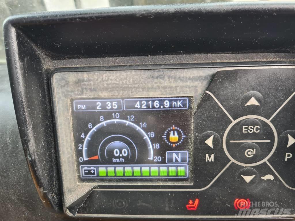 Hyundai 16 B-9 Carretillas de horquilla eléctrica