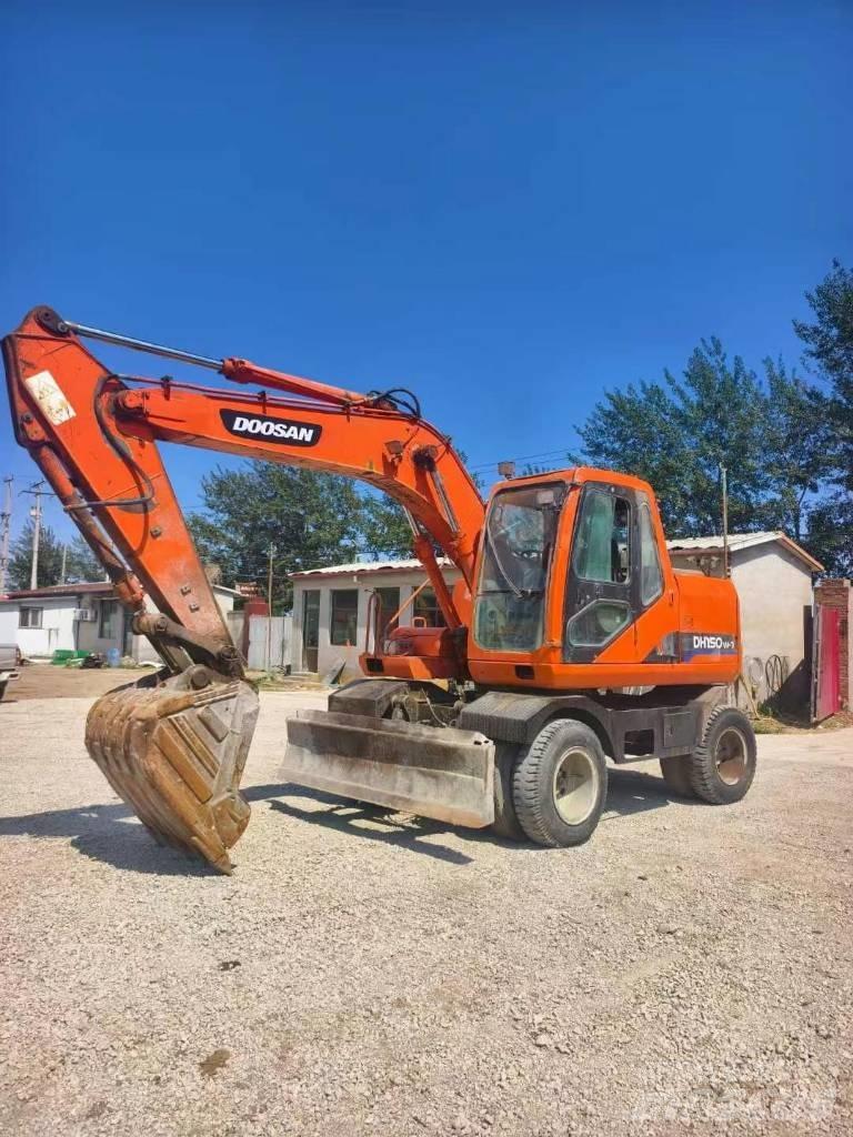 Doosan DH 150 W-7 Excavadoras de ruedas