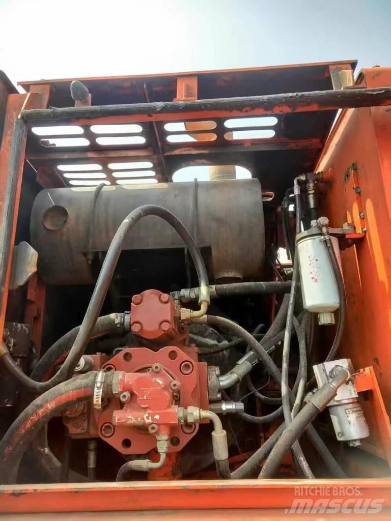 Doosan DH 150 W-7 Excavadoras de ruedas