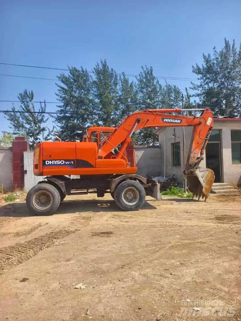 Doosan DH 150 W-7 Excavadoras de ruedas