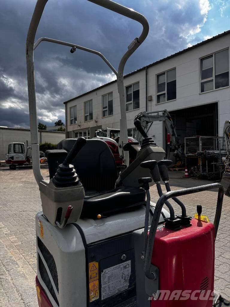 Takeuchi TB 210 R Mini excavadoras < 7t