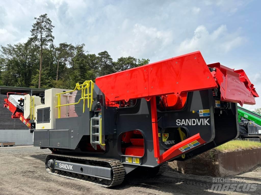 Sandvik QJ 241 Trituradoras móviles