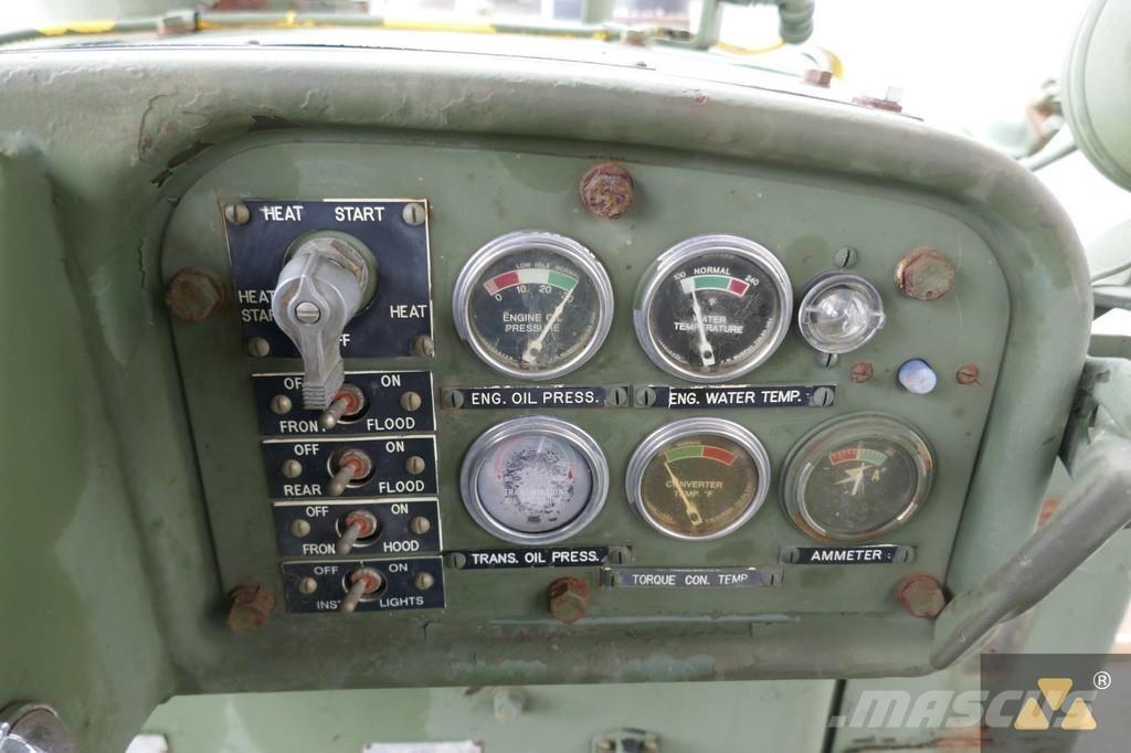 CAT D7F Ex-army Buldozer sobre oruga