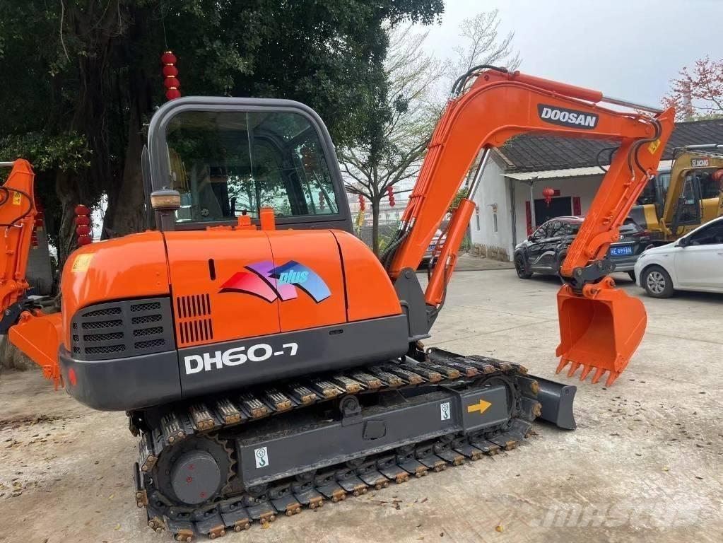 Doosan DH 60-7 Mini excavadoras < 7t