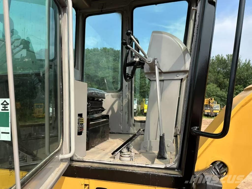 CAT 140K Motoniveladoras