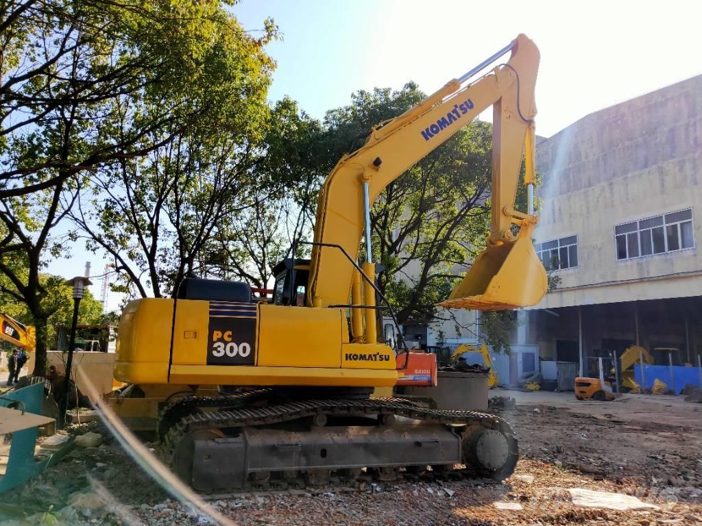 Komatsu PC300-7 Excavadoras de cadenas