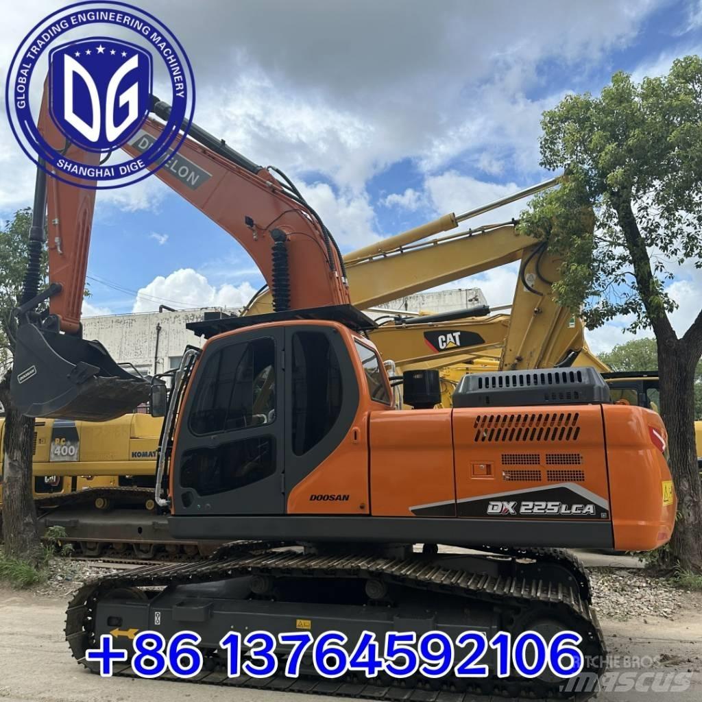 Doosan DX 225 LCA Excavadoras de cadenas