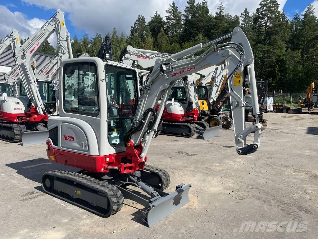 Takeuchi TB 225 Mini excavadoras < 7t