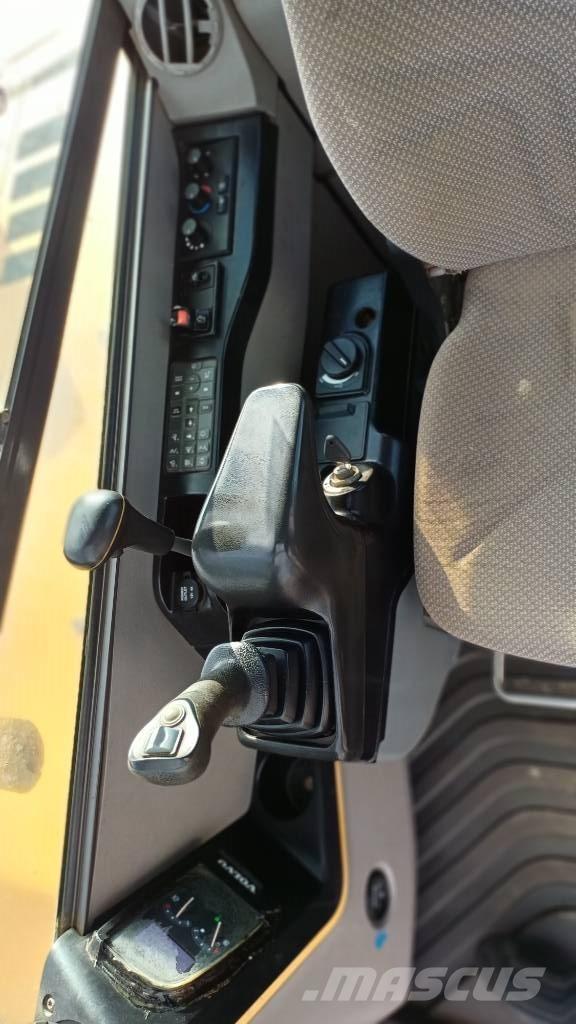 Volvo ECR88D Excavadoras 7t - 12t