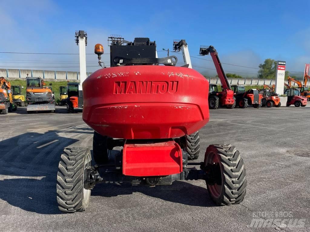 Manitou 160 ATJ Plataforma de trabajo articulada