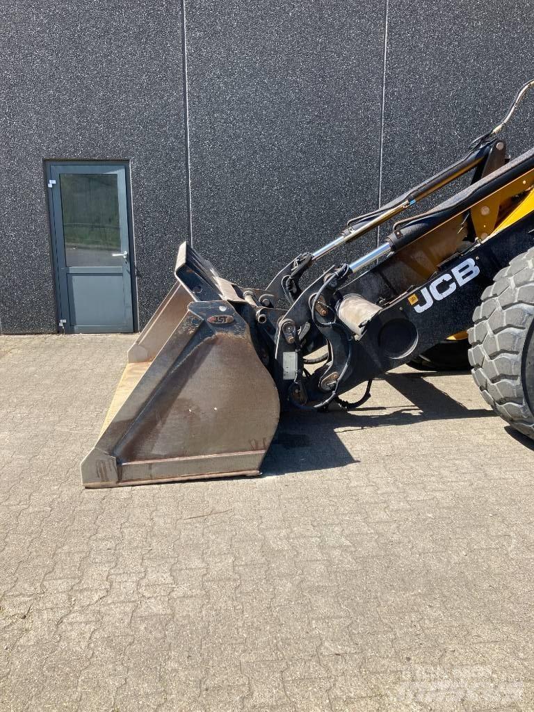 JCB 437 HT HL Cargadoras sobre ruedas